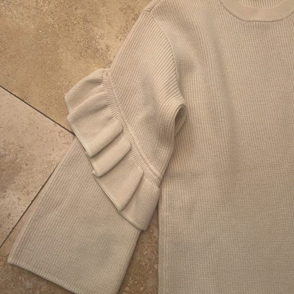 Tory Burch Ashley Ruffled Bell Sleeves Pullover Cream Sweater Size XS - Picture 6 of 13